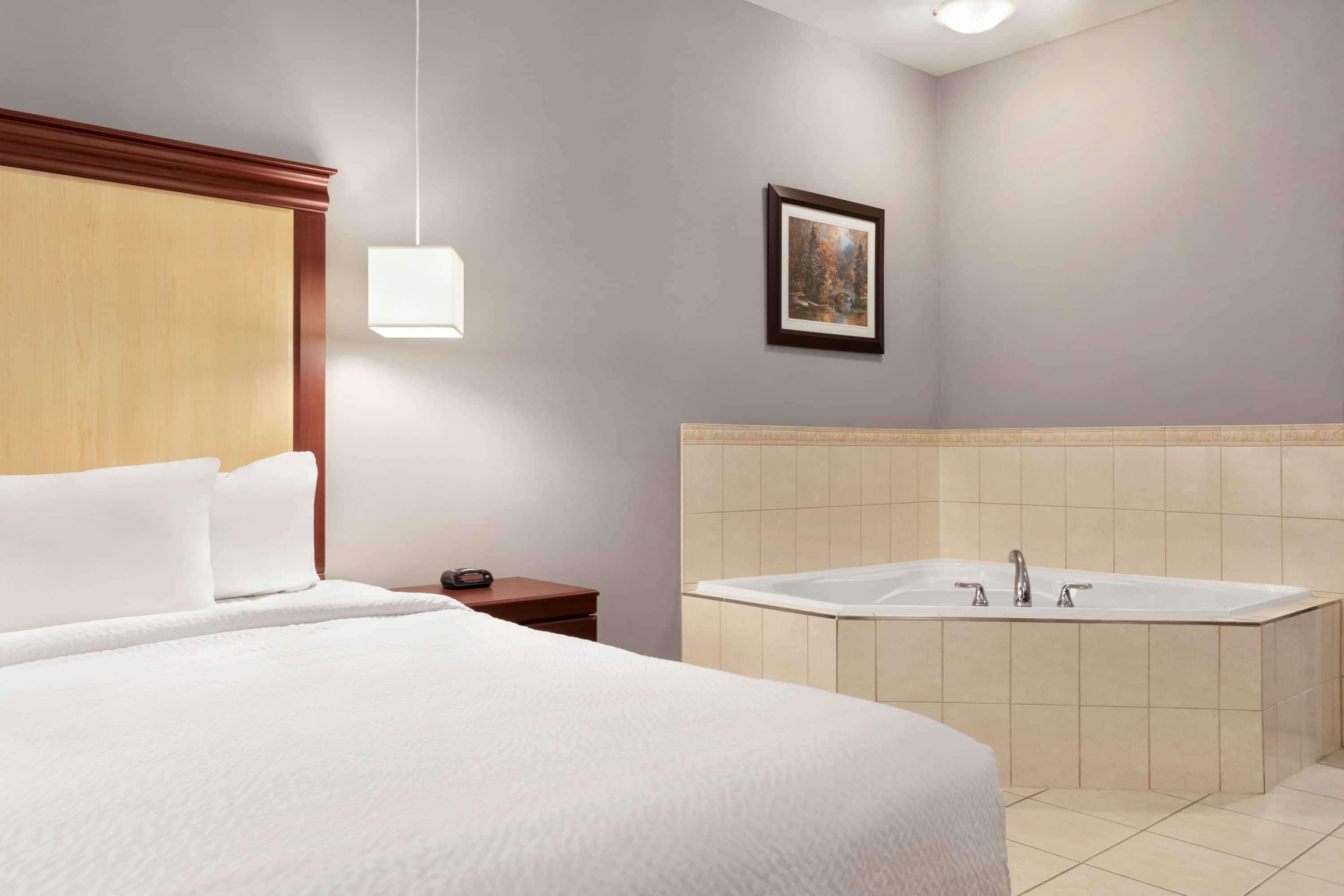 Days Inn By Wyndham Hamilton - Downtown Kültér fotó